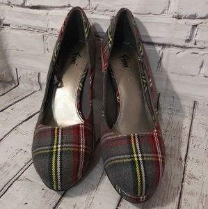 Best 25+ Deals for Plaid Heels | Poshmark
